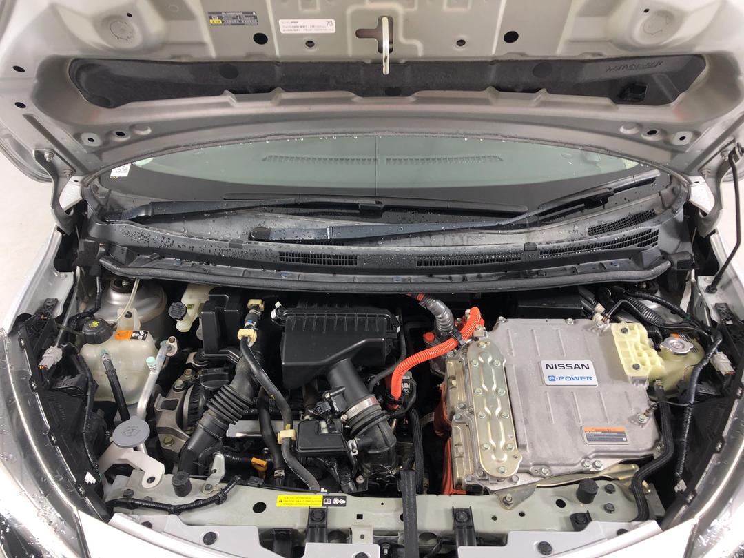 Photo '13' of Nissan Note