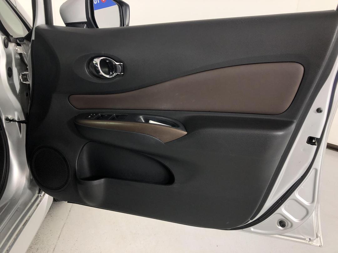 Photo '15' of Nissan Note