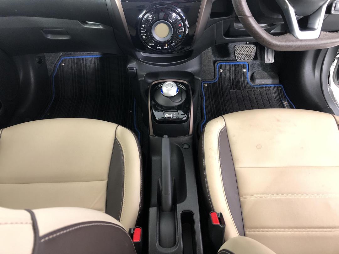 Photo '18' of Nissan Note