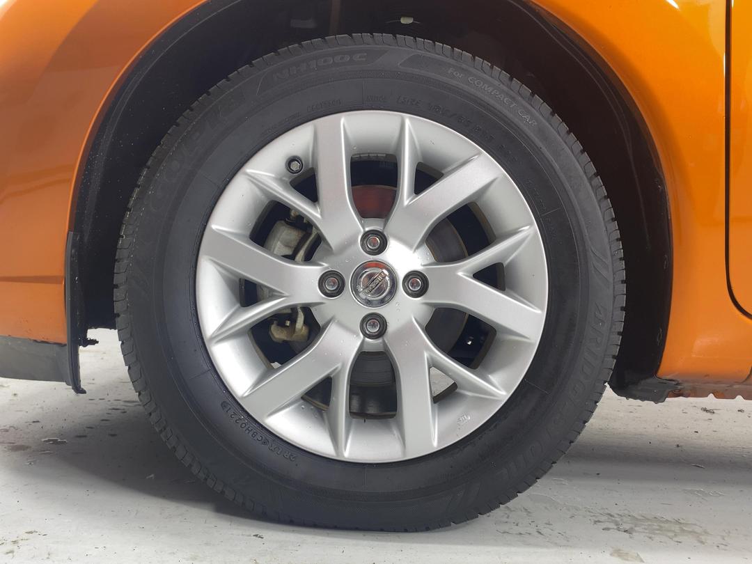 Photo '10' of Nissan Note