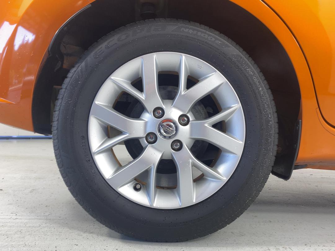 Photo '12' of Nissan Note