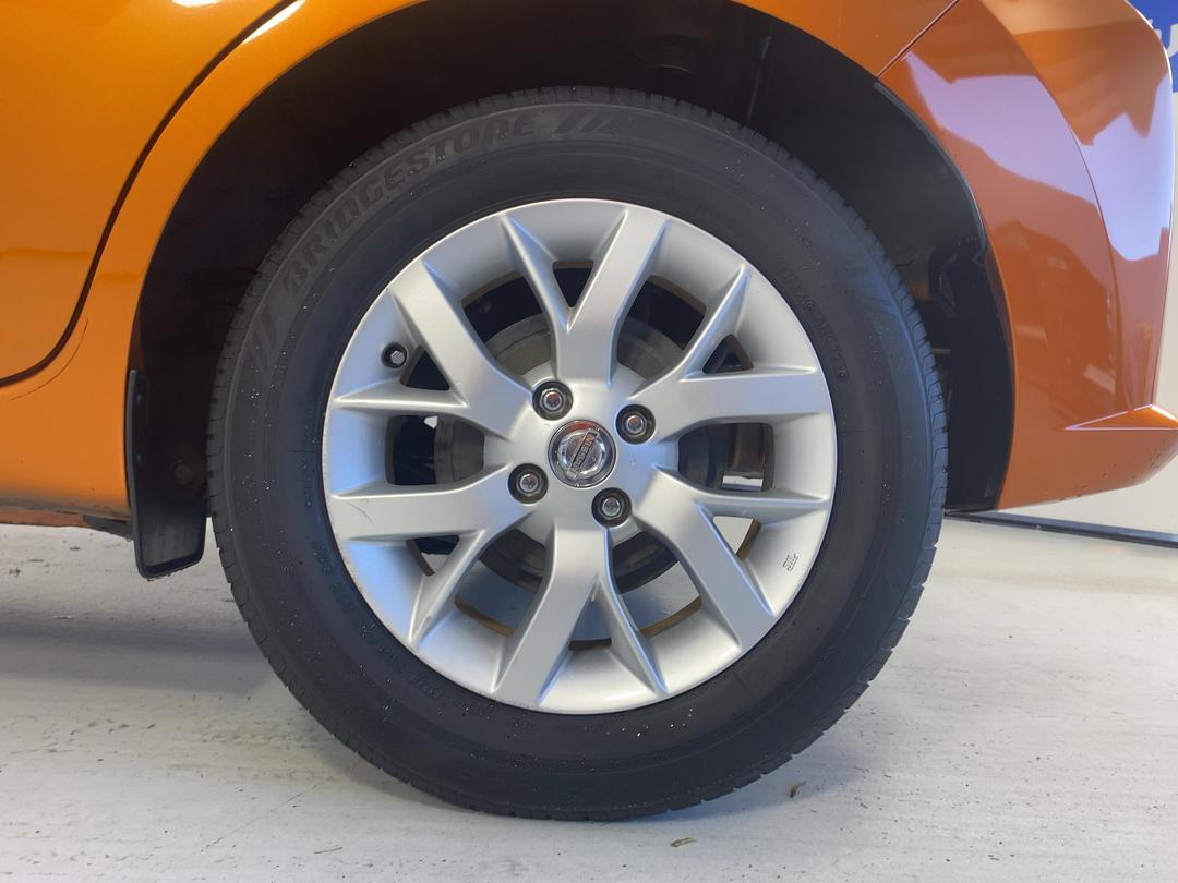 Photo '11' of Nissan Note