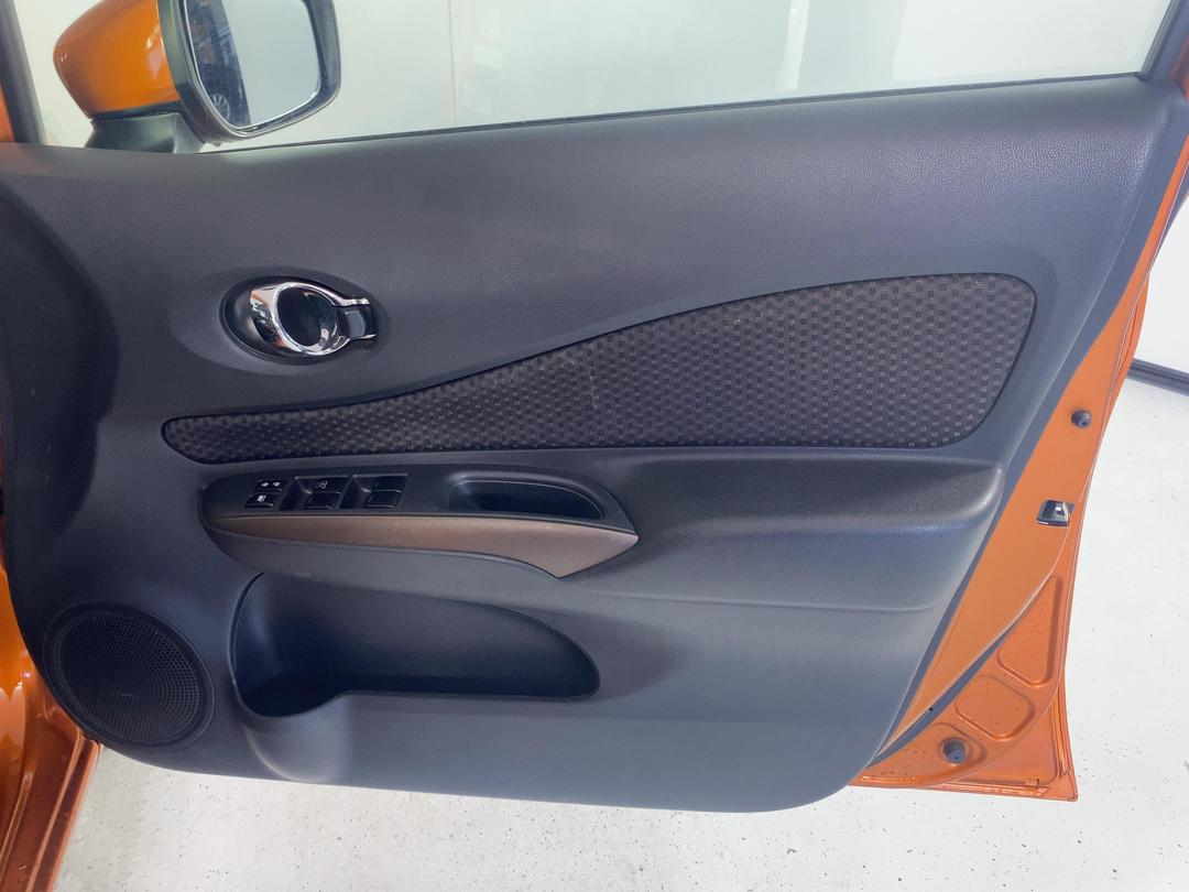 Photo '15' of Nissan Note
