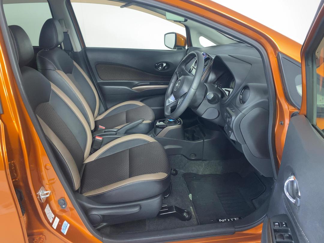 Photo '16' of Nissan Note
