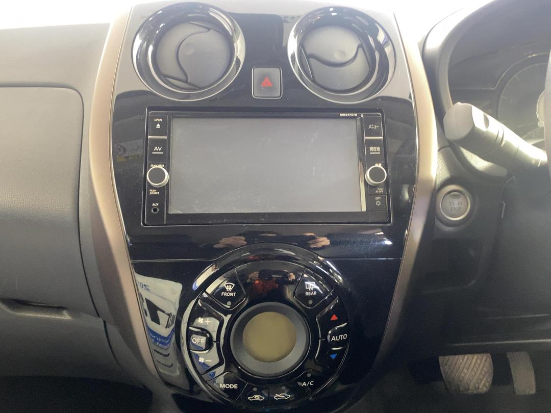 Photo '18' of Nissan Note