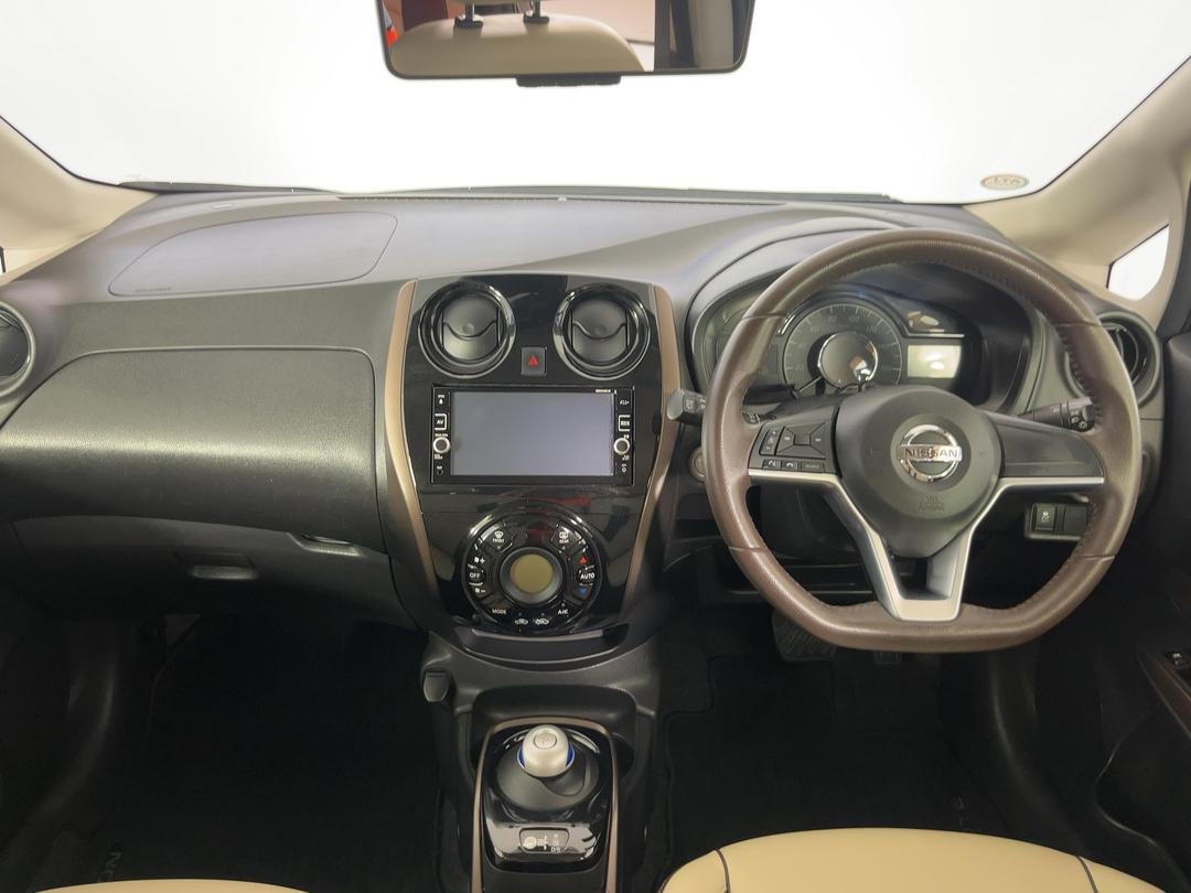 Photo '17' of Nissan Note