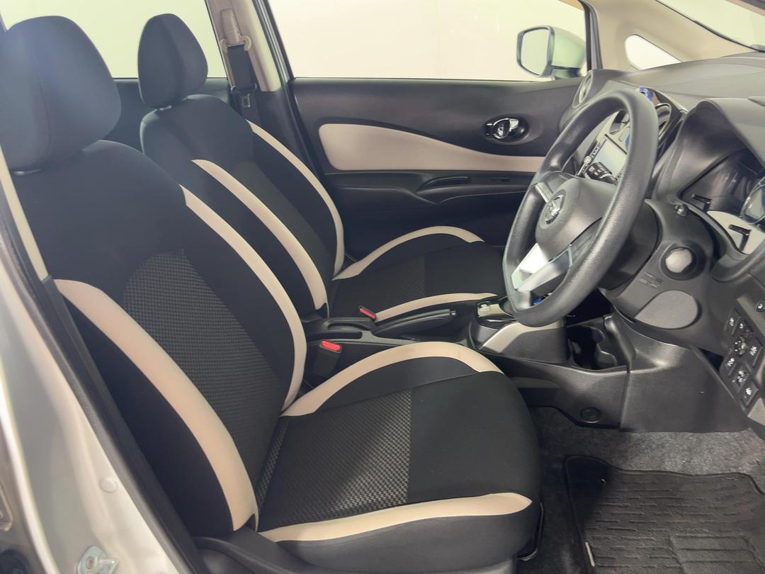 Photo '16' of Nissan Note