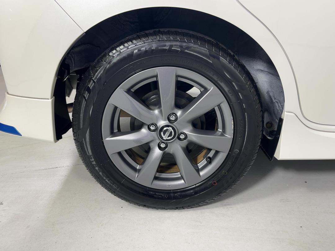 Photo '12' of Nissan Note