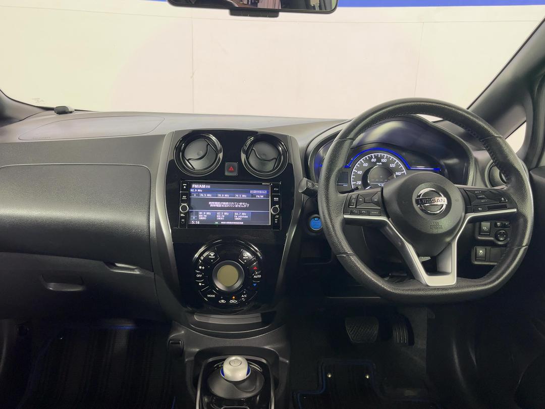 Photo '17' of Nissan Note