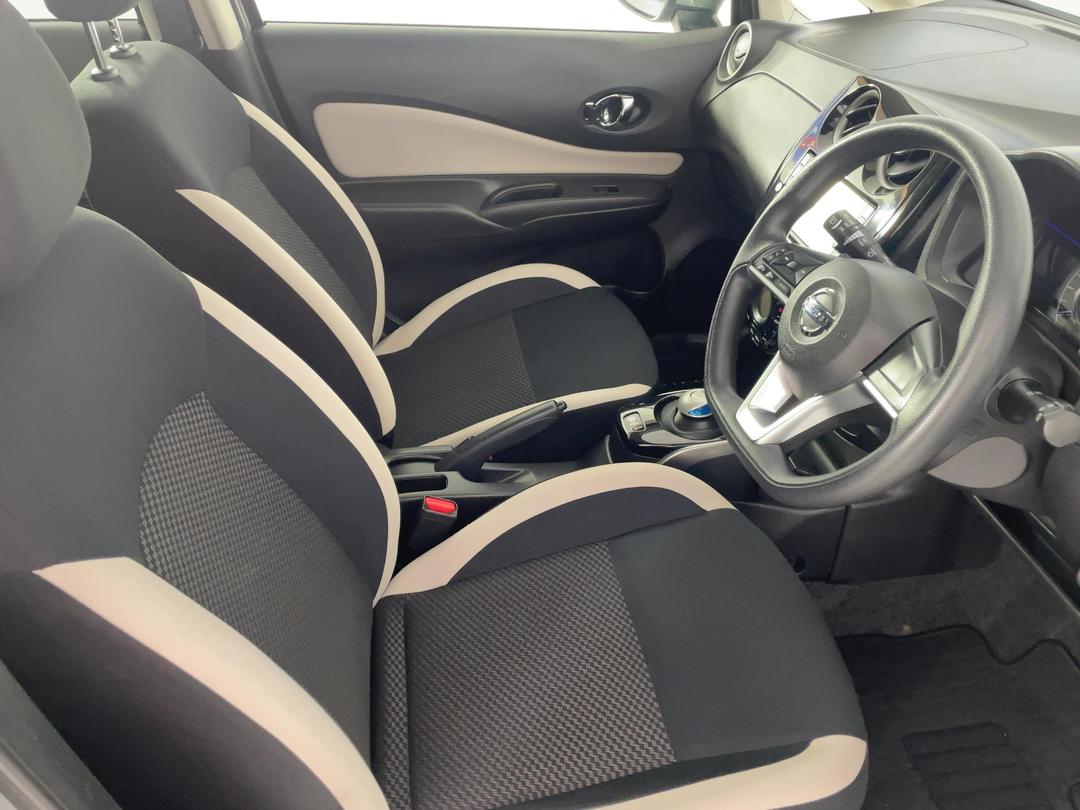 Photo '16' of Nissan Note
