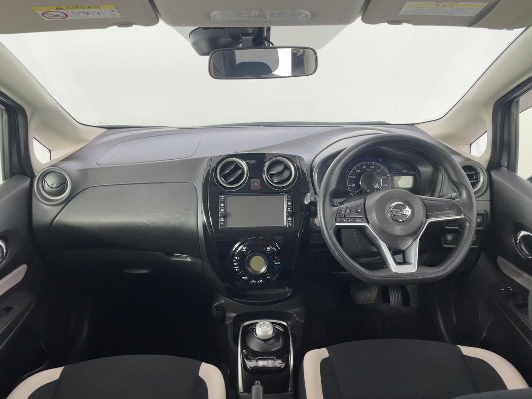 Photo '17' of Nissan Note