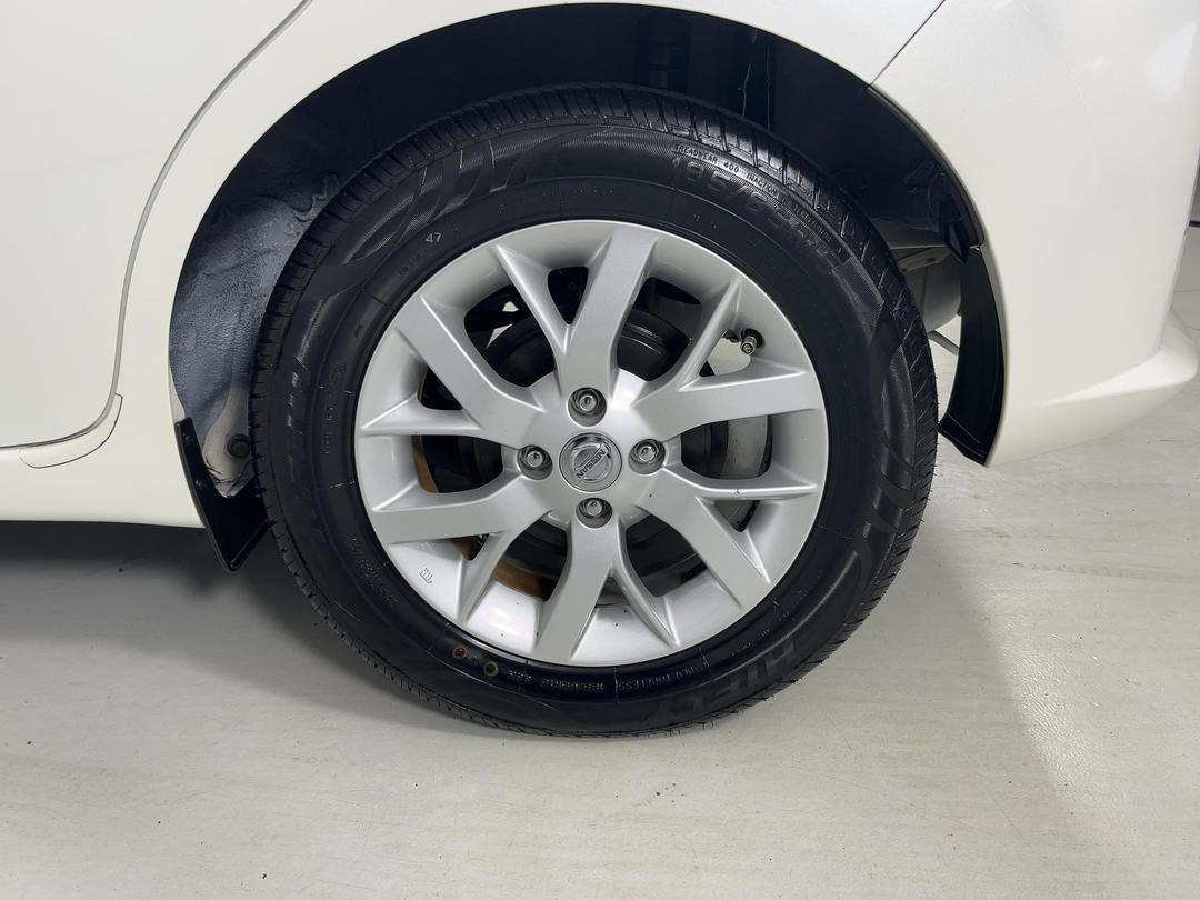 Photo '11' of Nissan Note
