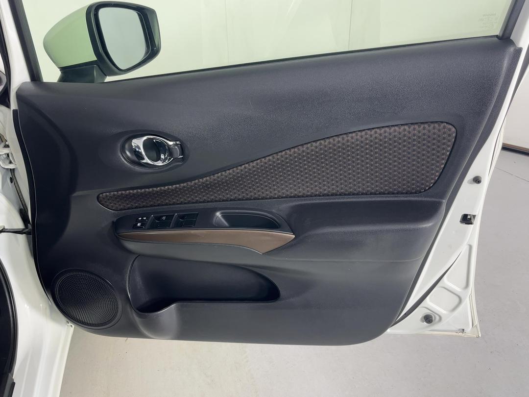 Photo '15' of Nissan Note