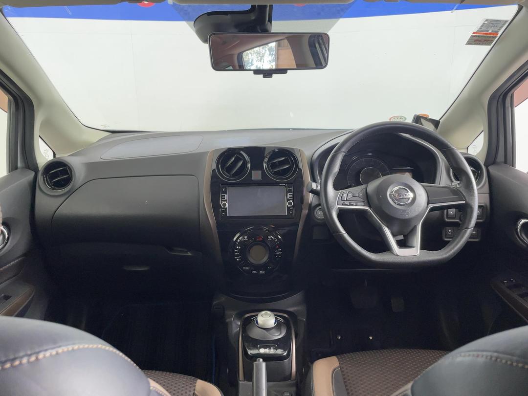 Photo '17' of Nissan Note