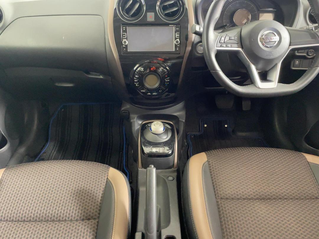 Photo '18' of Nissan Note