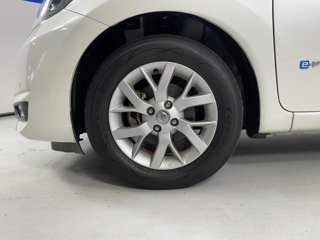 Photo '10' of Nissan Note