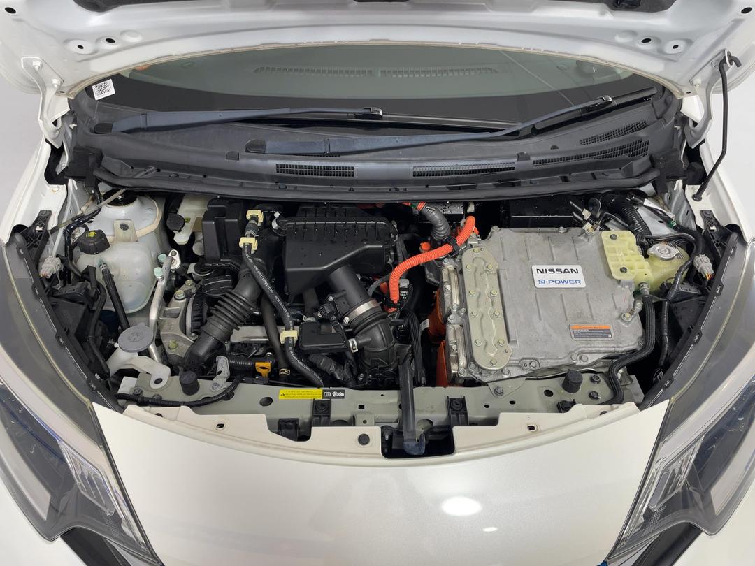 Photo '13' of Nissan Note