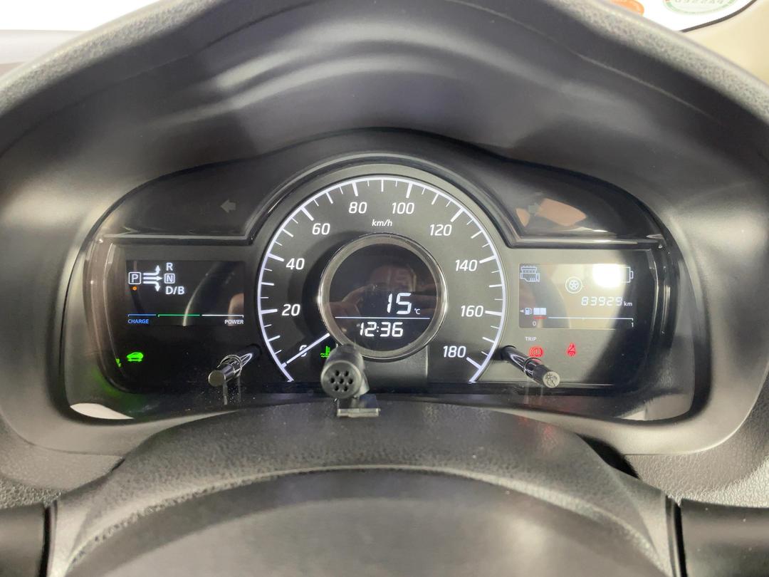 Photo '21' of Nissan Note