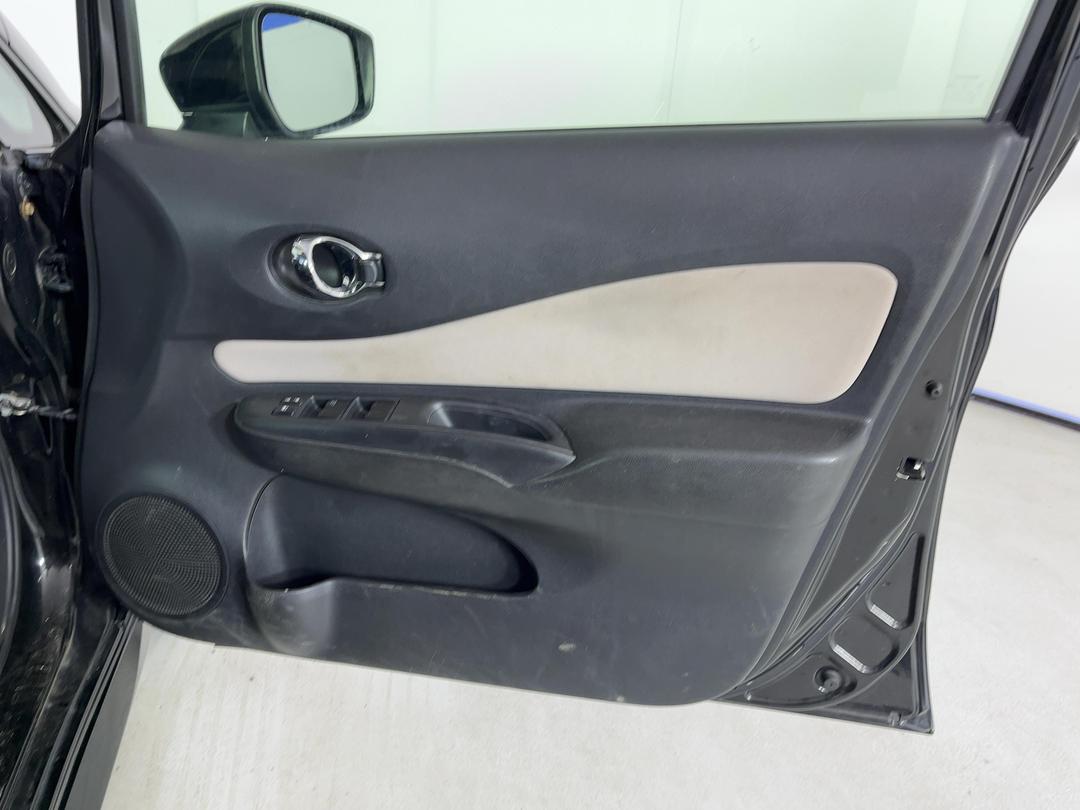 Photo '15' of Nissan Note