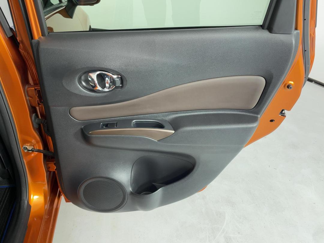 Photo '19' of Nissan Note