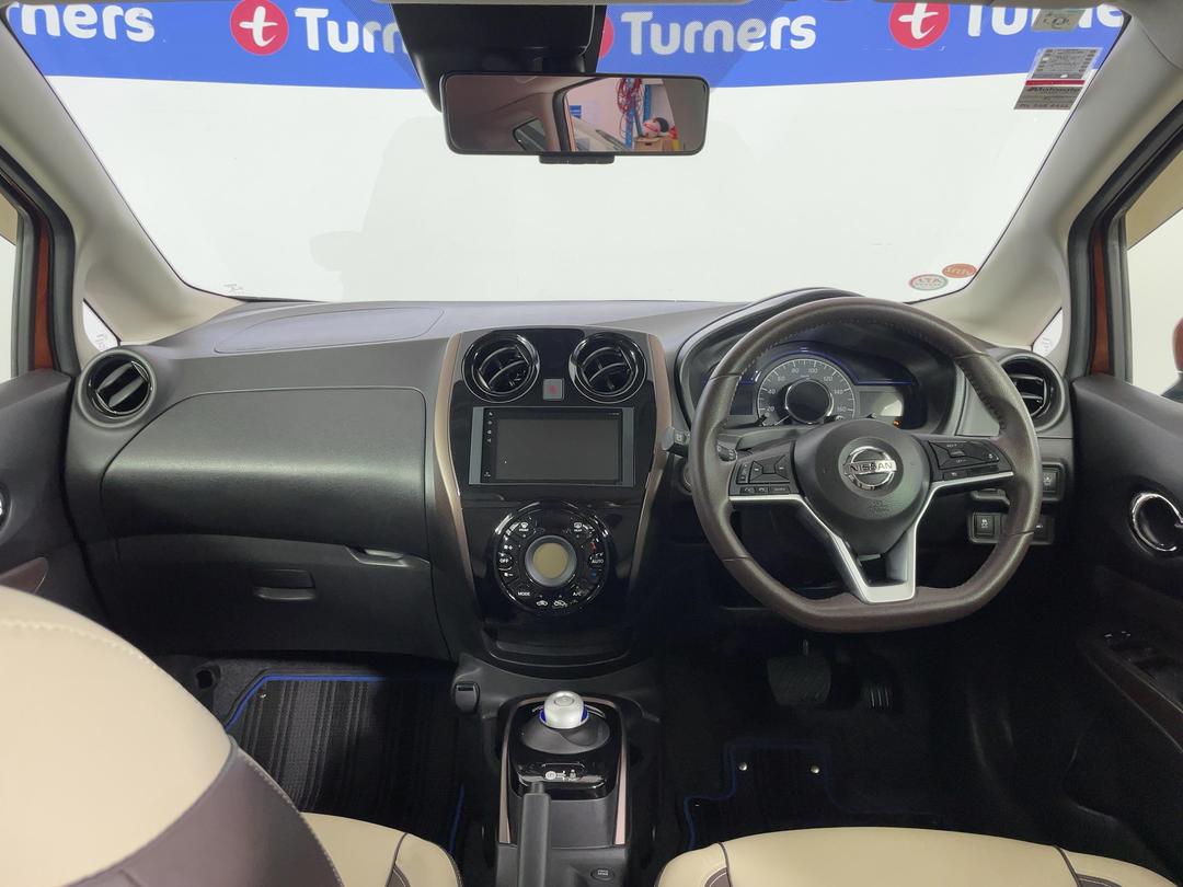 Photo '17' of Nissan Note