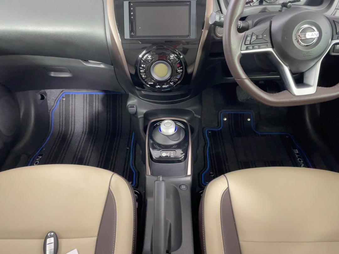 Photo '18' of Nissan Note
