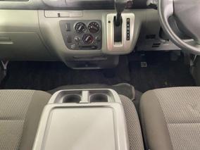 Photo '18' of Nissan NV350