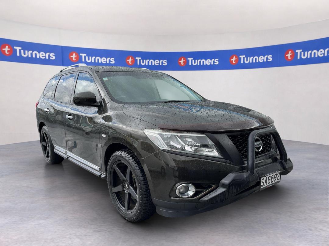 Photo '1' of Nissan Pathfinder