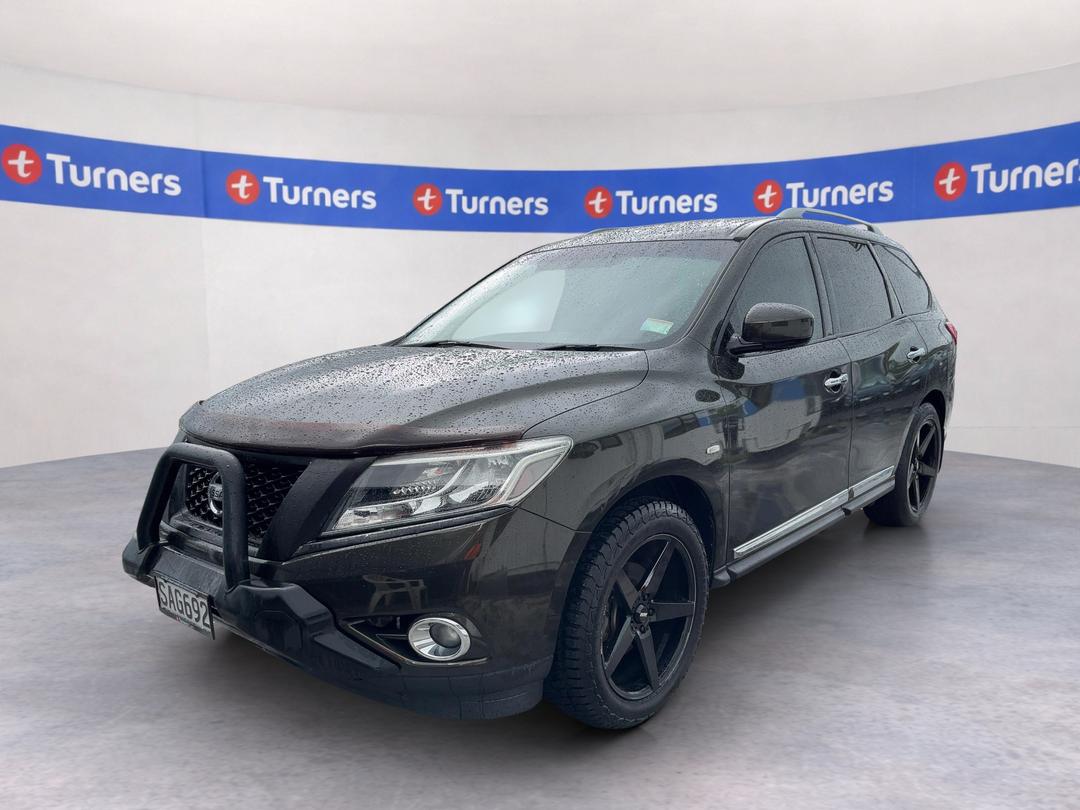 Photo '4' of Nissan Pathfinder