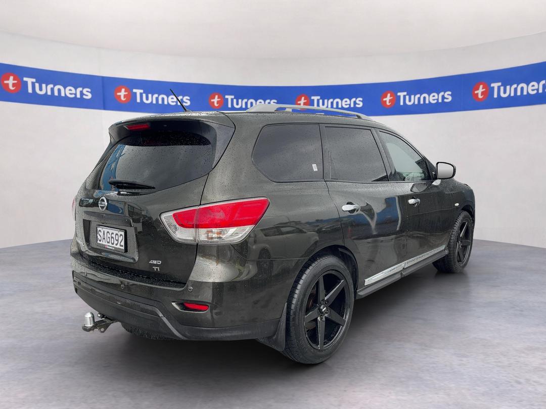 Photo '7' of Nissan Pathfinder