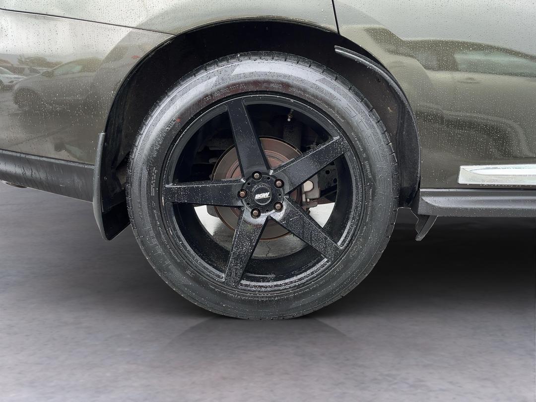Photo '12' of Nissan Pathfinder