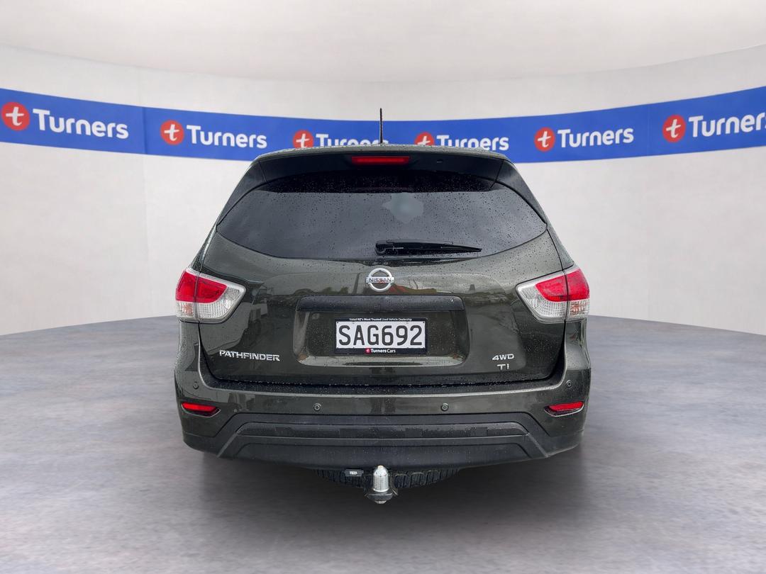 Photo '6' of Nissan Pathfinder