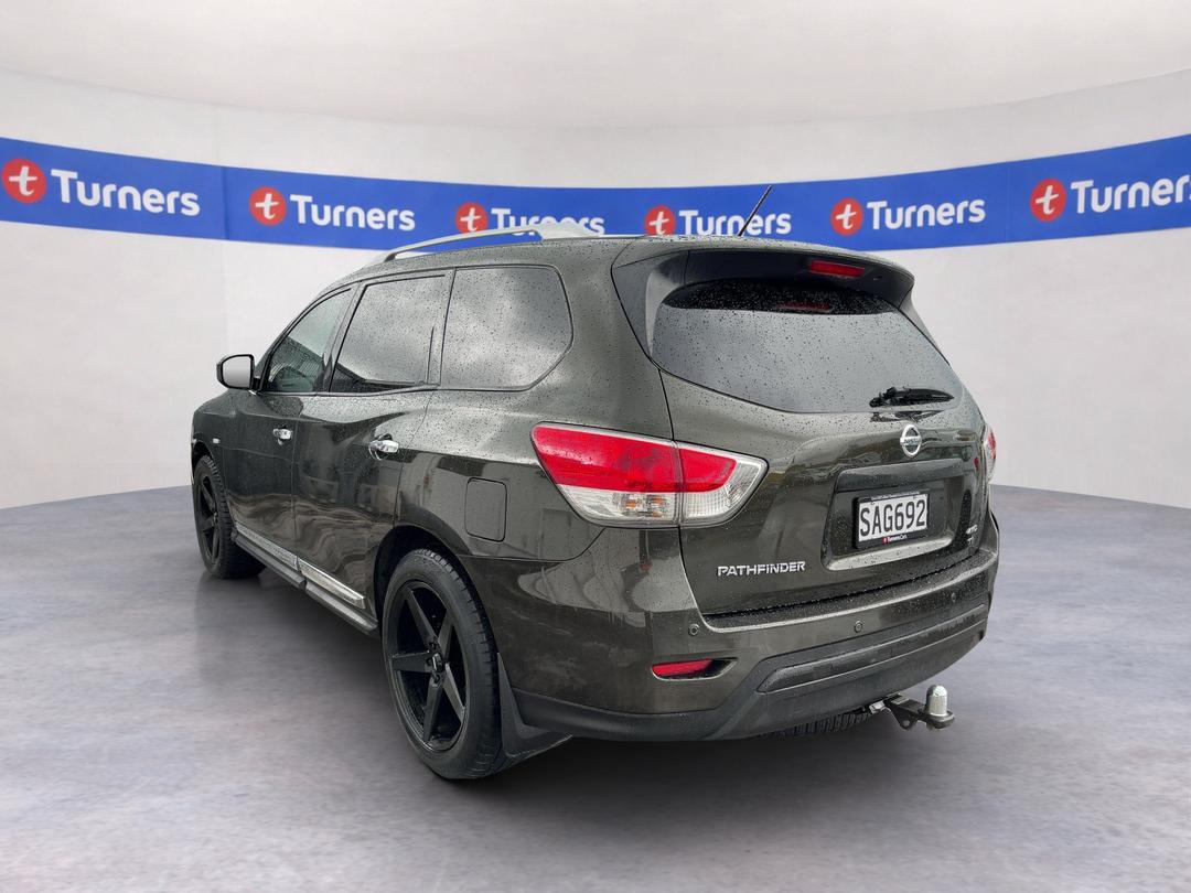 Photo '5' of Nissan Pathfinder