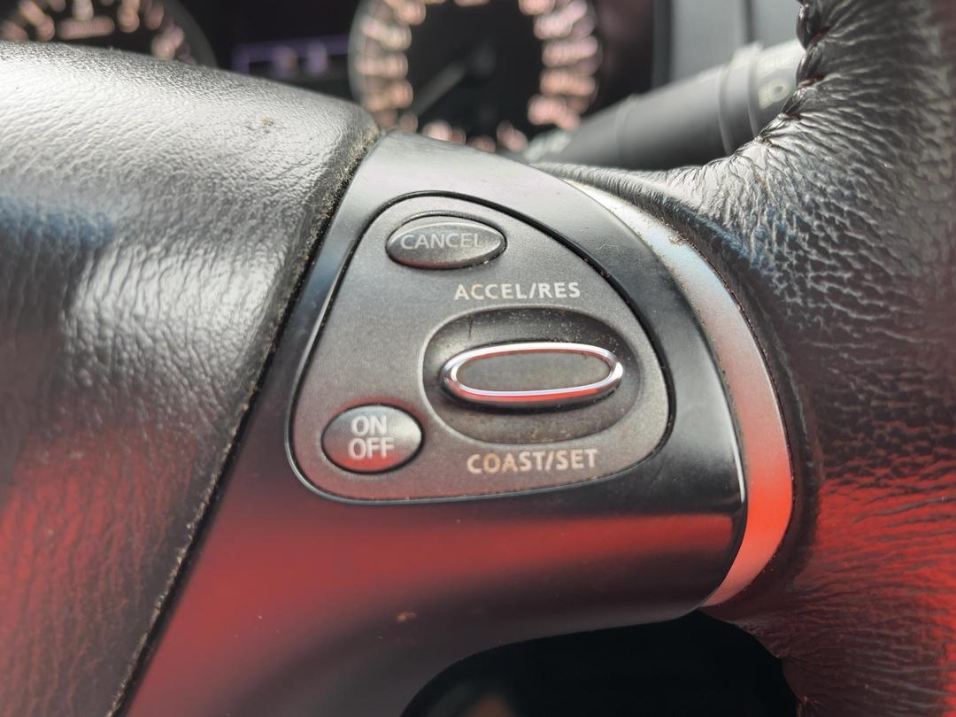 Photo '26' of Nissan Pathfinder