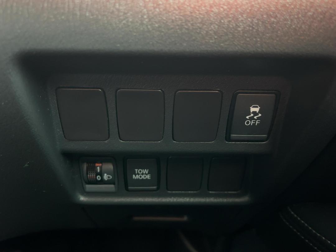 Photo '27' of Nissan Pathfinder