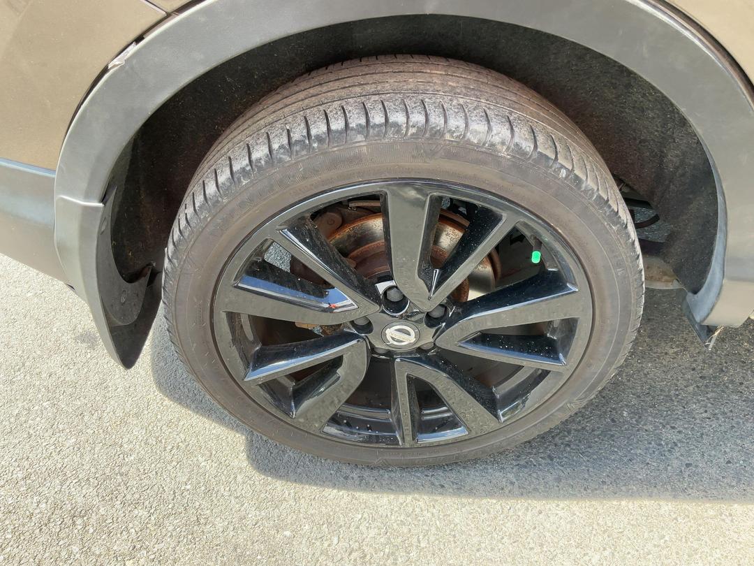 Photo '8' of Nissan Qashqai ST-L