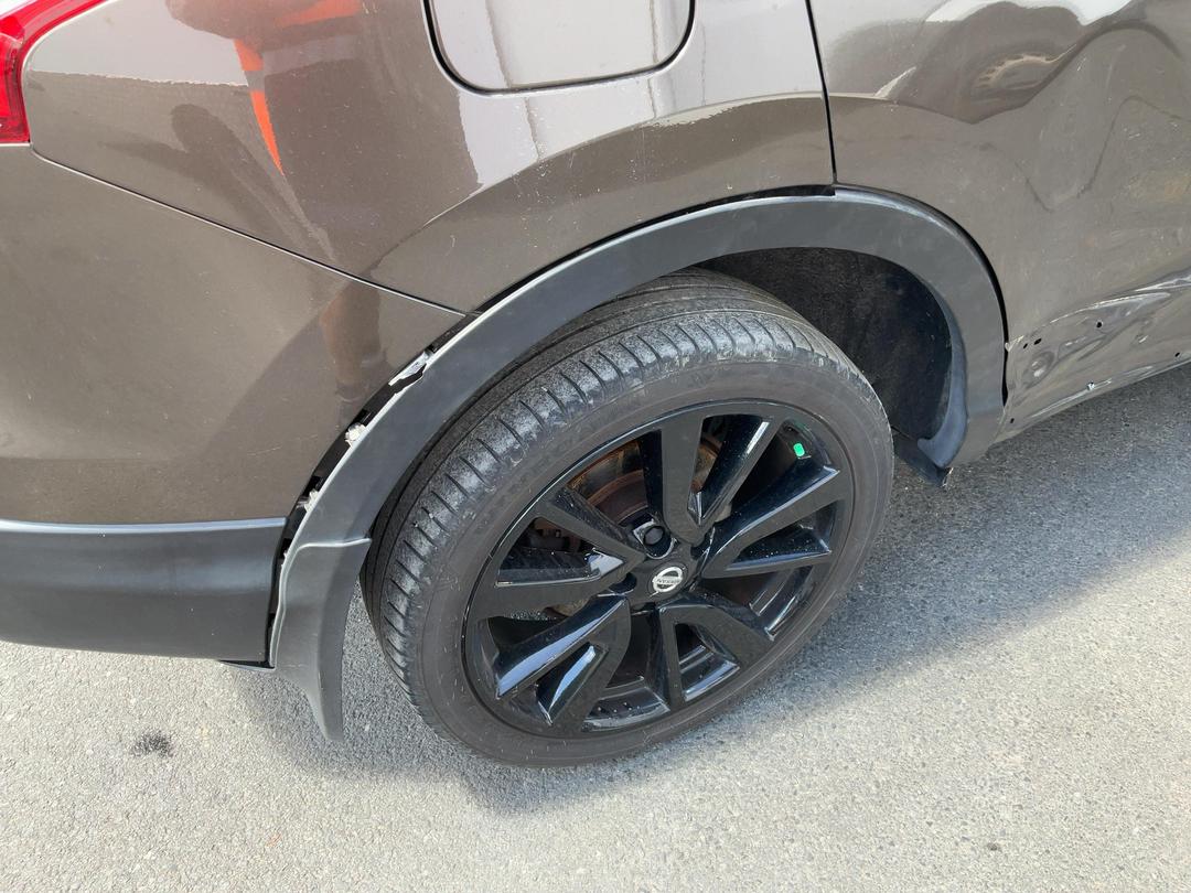 Photo '12' of Nissan Qashqai ST-L