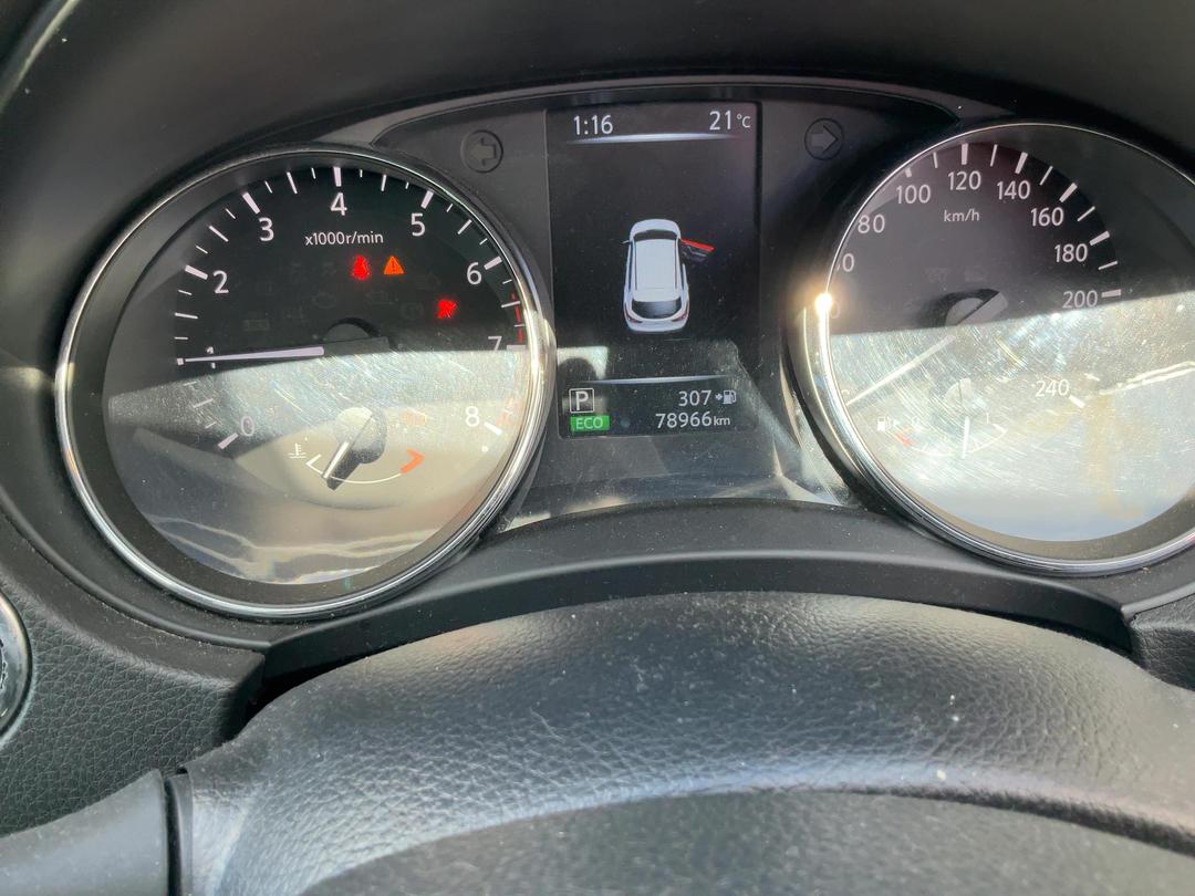 Photo '15' of Nissan Qashqai ST-L