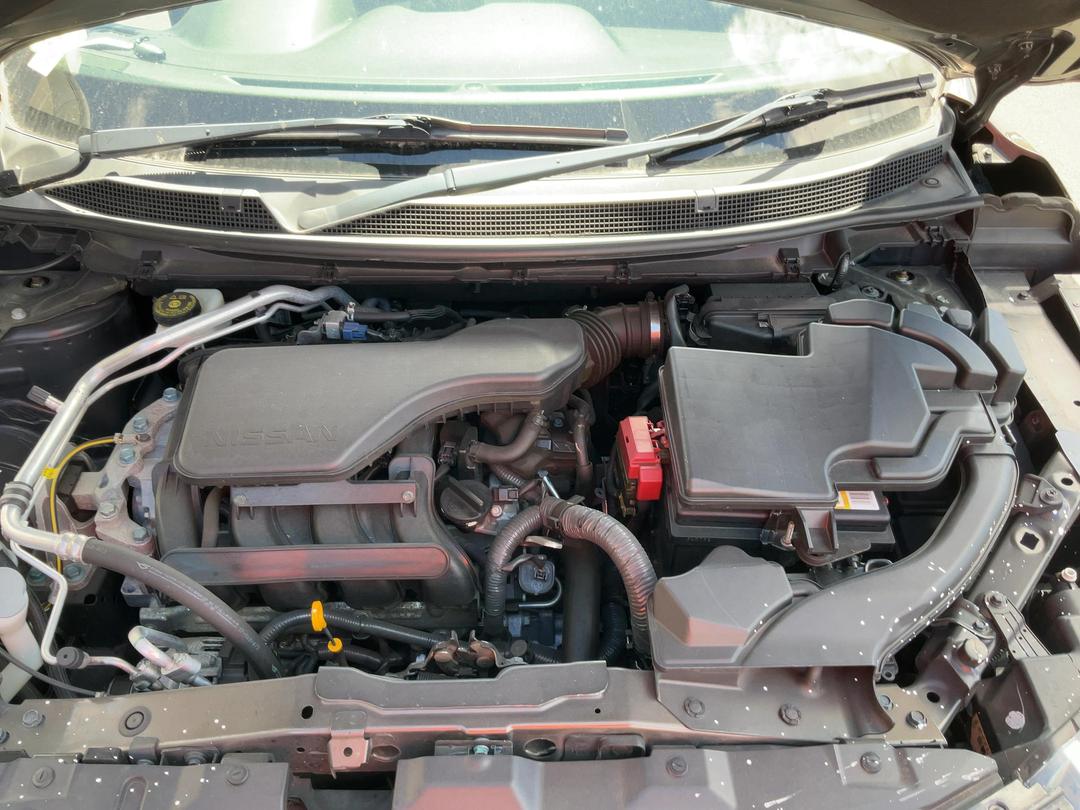 Photo '20' of Nissan Qashqai ST-L