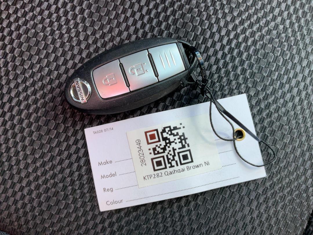 Photo '24' of Nissan Qashqai ST-L