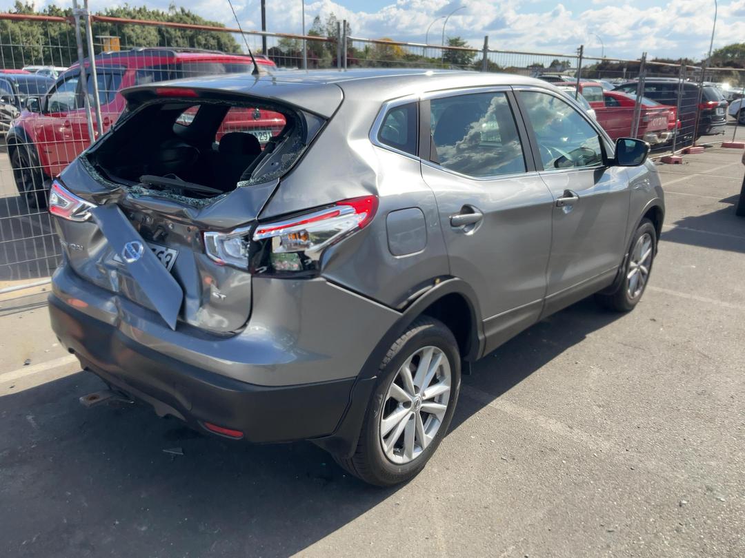 Photo '4' of Nissan Qashqai ST