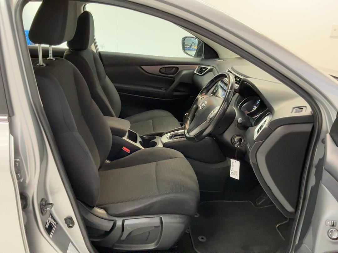 Photo '16' of Nissan Qashqai