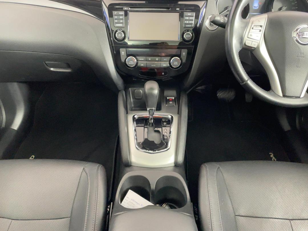 Photo '18' of Nissan Qashqai