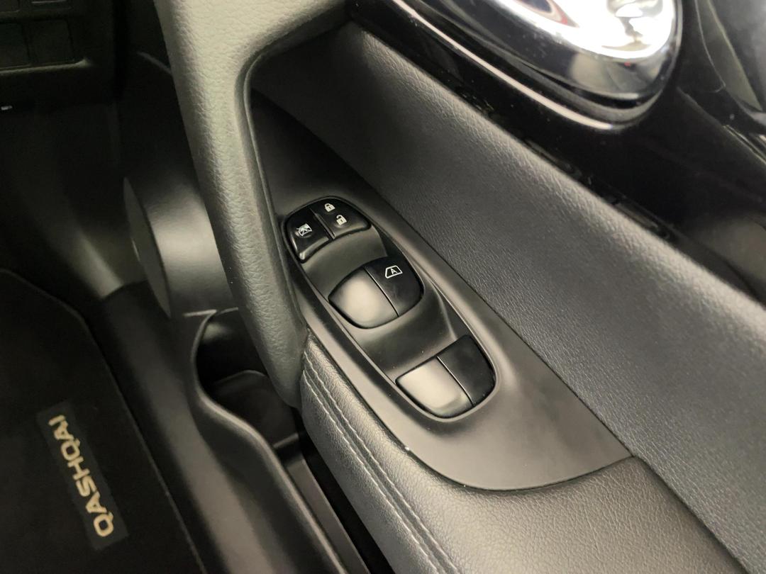 Photo '24' of Nissan Qashqai