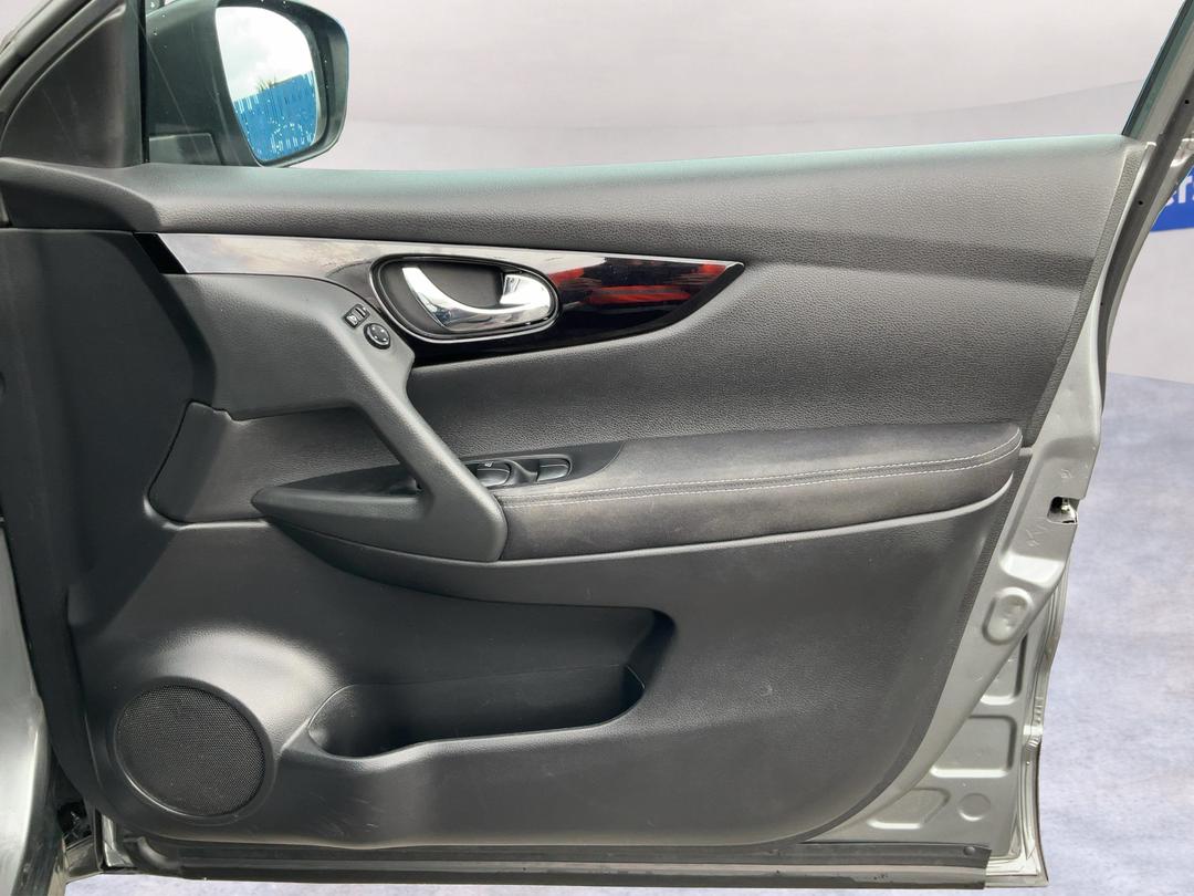Photo '15' of Nissan Qashqai