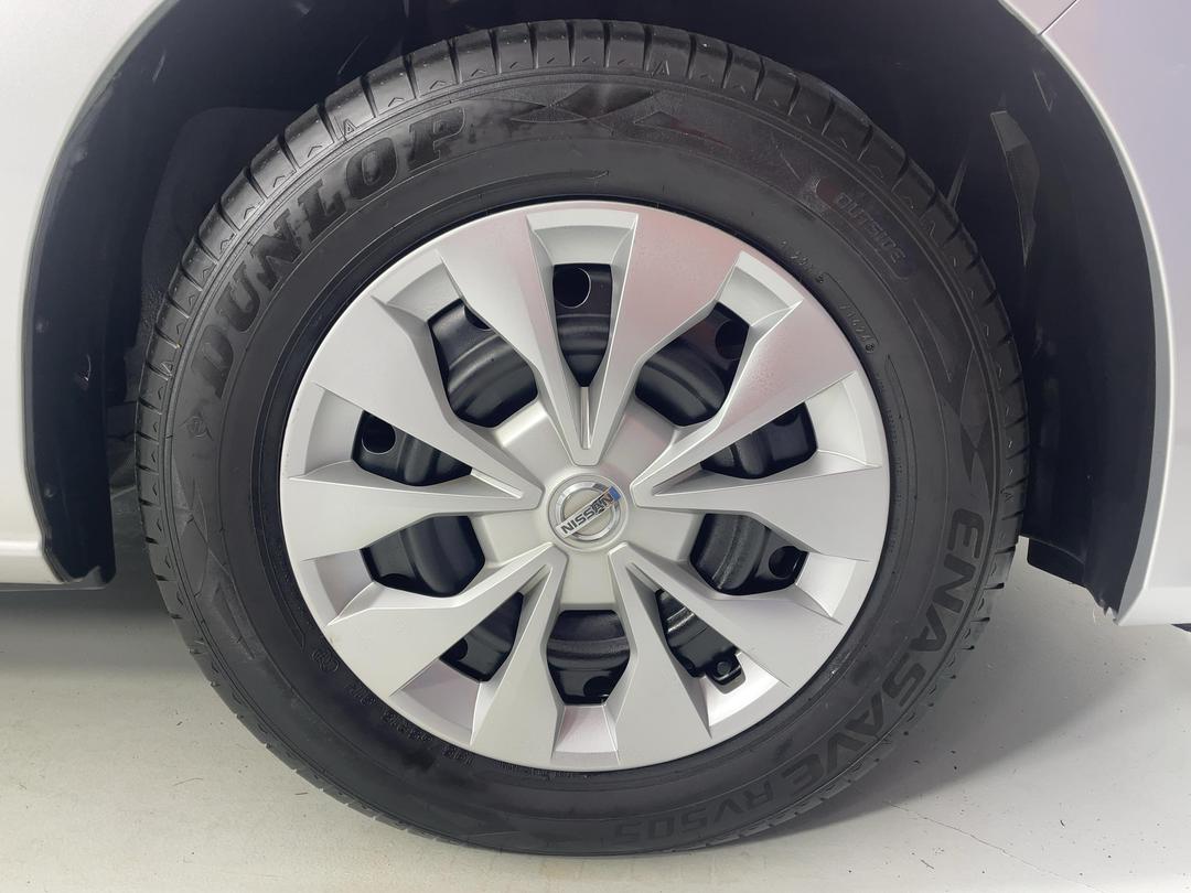 Photo '9' of Nissan Serena
