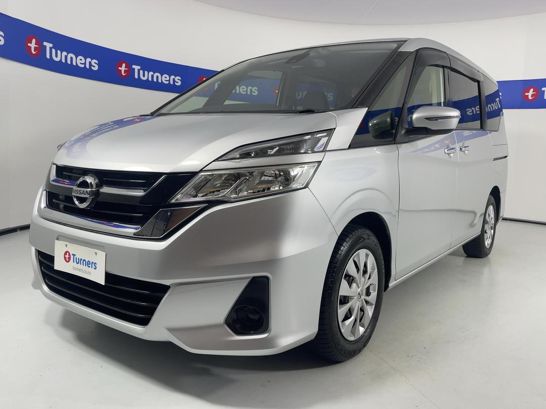 Photo '4' of Nissan Serena