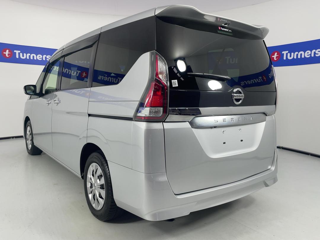 Photo '5' of Nissan Serena