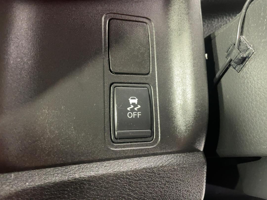 Photo '26' of Nissan Serena