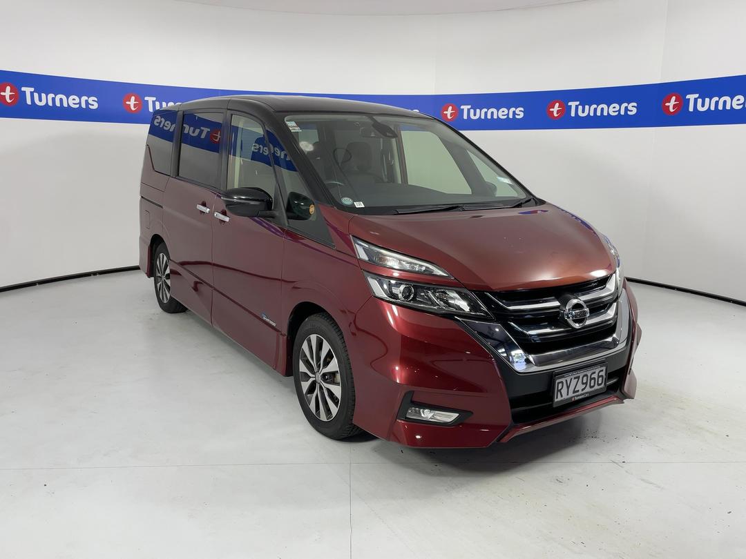 Photo '1' of Nissan Serena